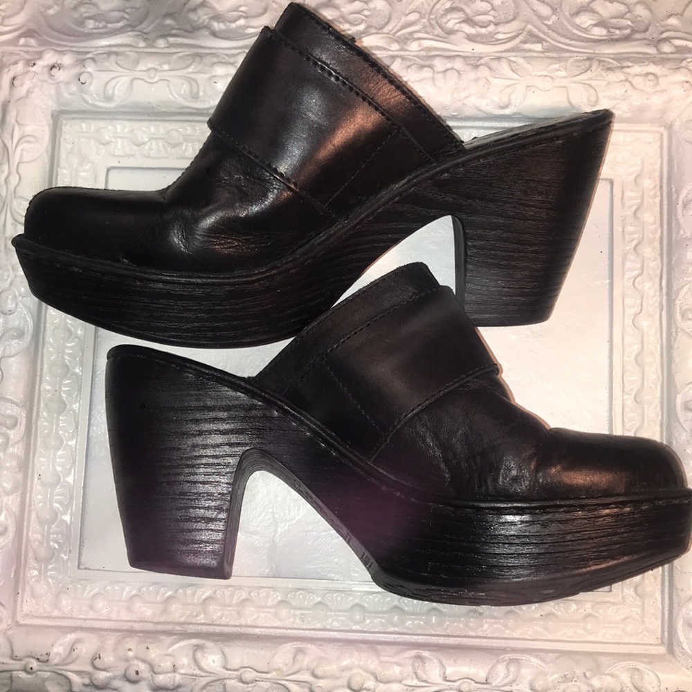 Ladies B.O.C born concepts black heeled mules/clog